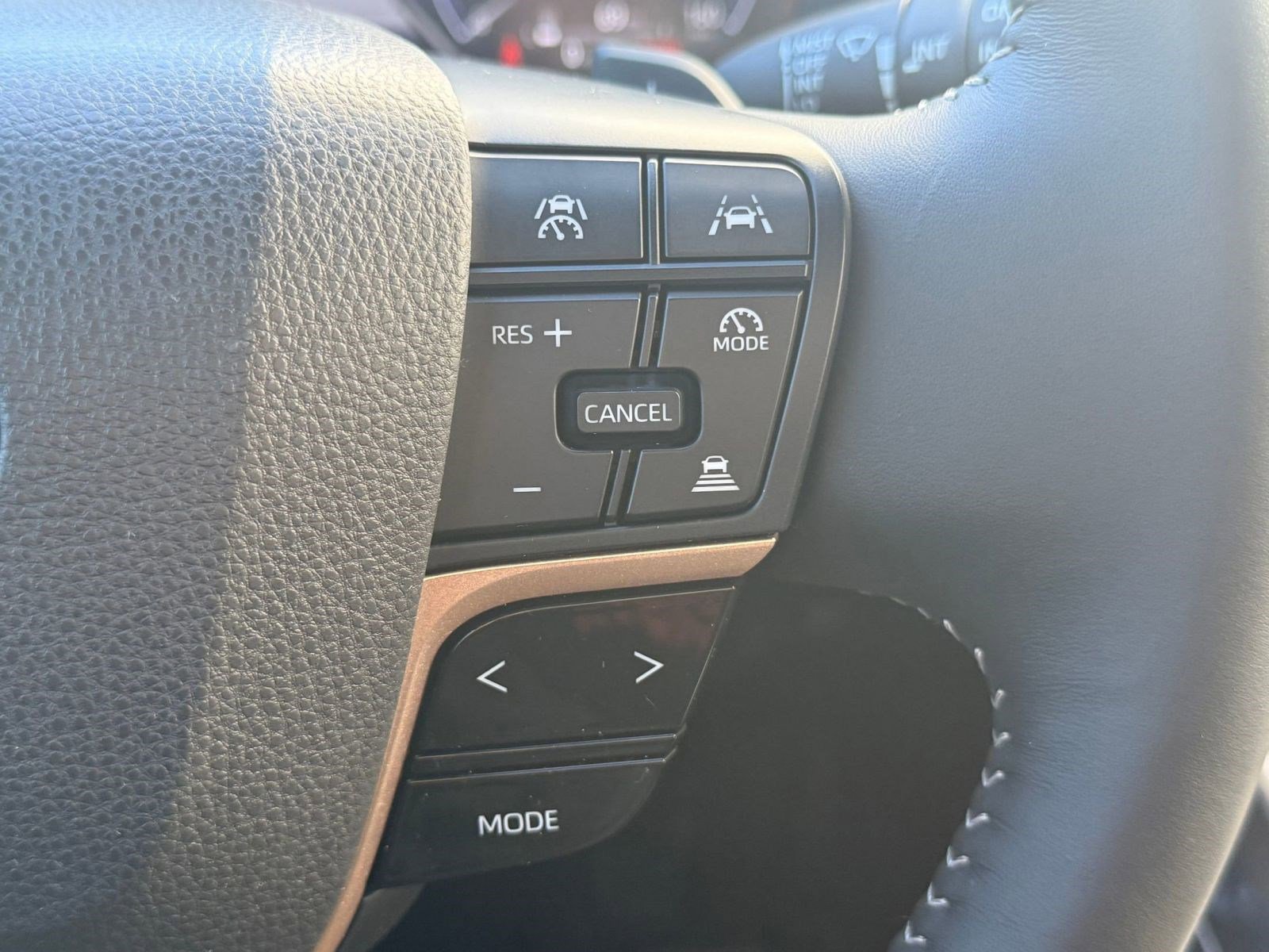 Used 2025 Toyota Crown Signia image 26