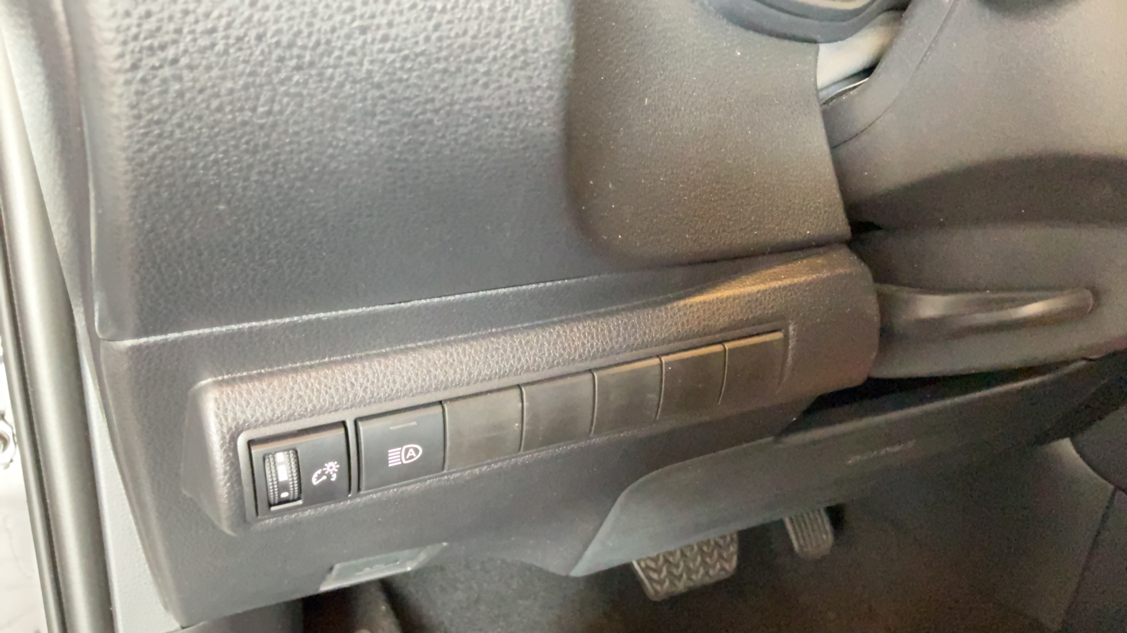 Certified 2026 Toyota Corolla LE FWD image 18