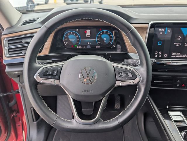 Used 2024 Volkswagen Atlas SE w/ Panoramic Sunroof Package FWD image 15
