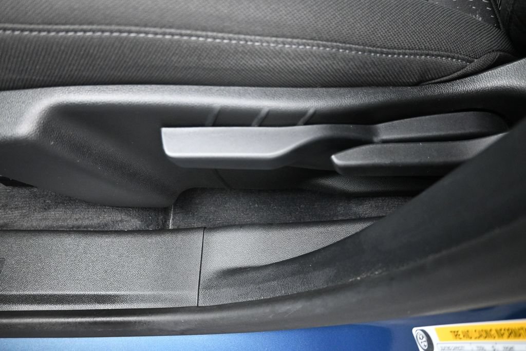Used 2025 Chevrolet Equinox LT FWD image 6