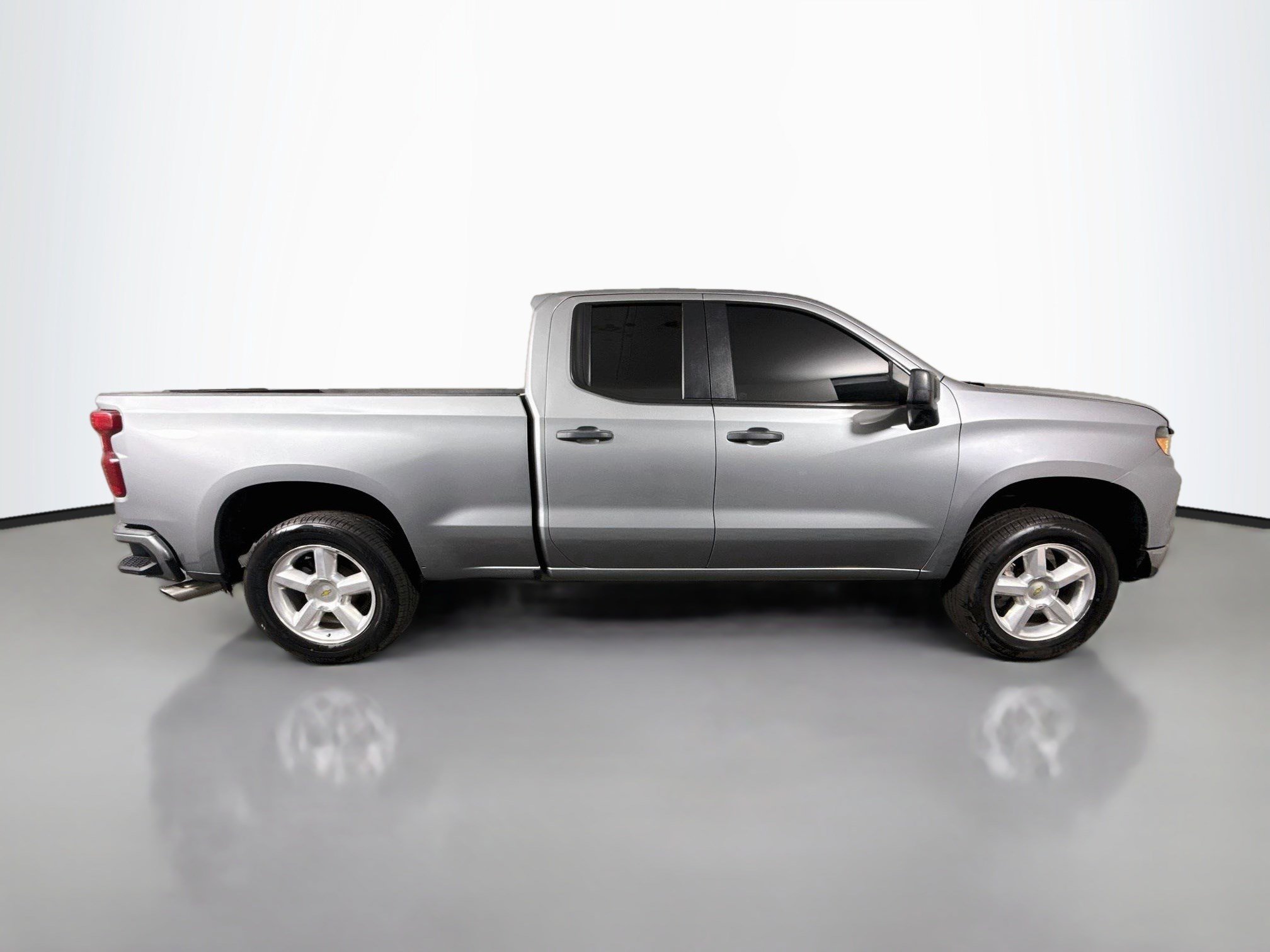 Used 2024 Chevrolet Silverado 1500 Custom RWD image 11