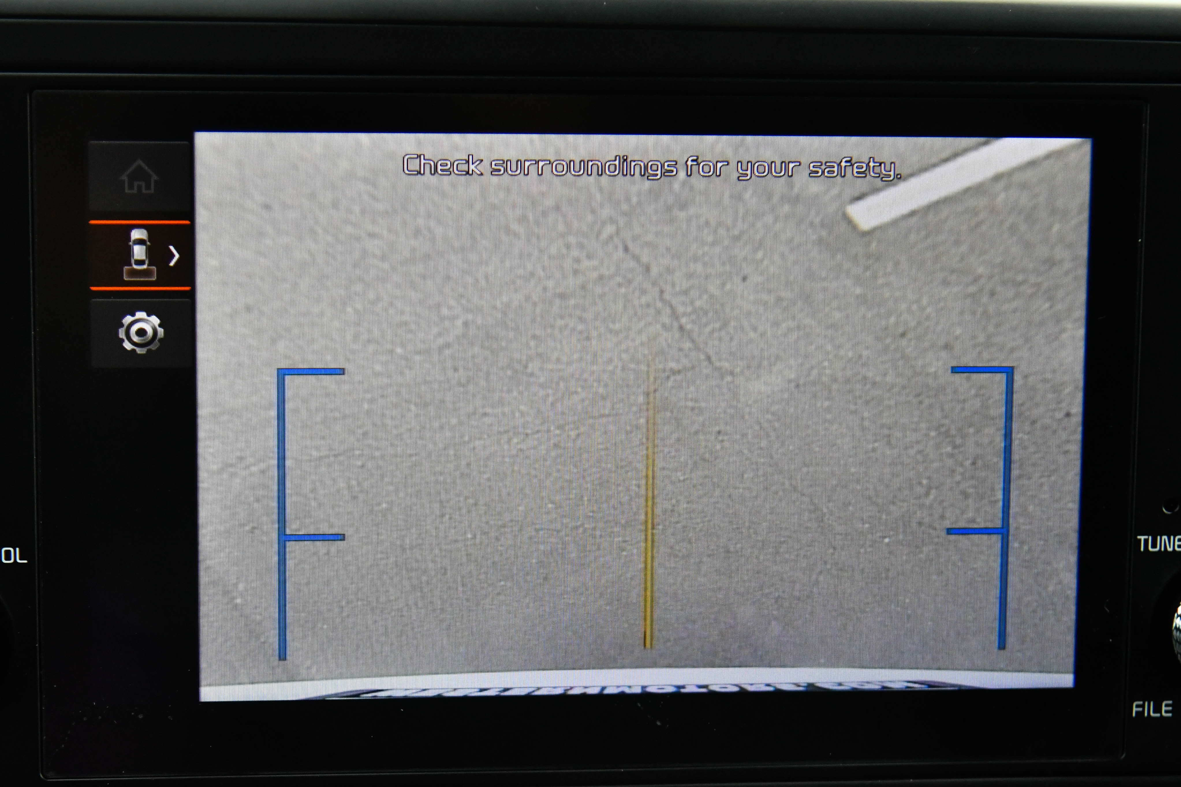 Used 2024 Kia Carnival LX image 21