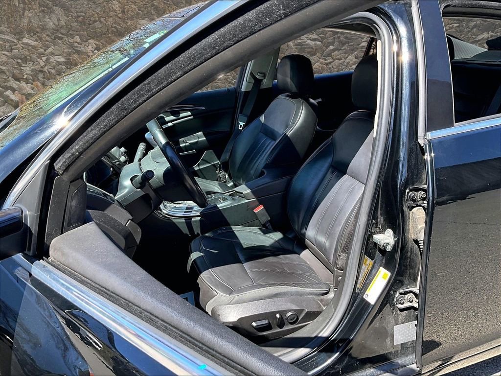 Used 2014 Buick Regal Premium FWD image 23