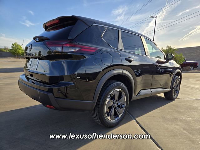 Used 2025 Nissan Rogue SV FWD image 6