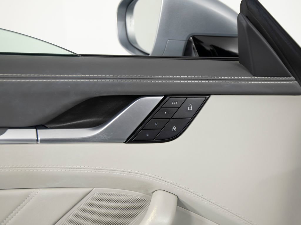 Certified 2022 Porsche 911 Targa 4S AWD/4WD image 19