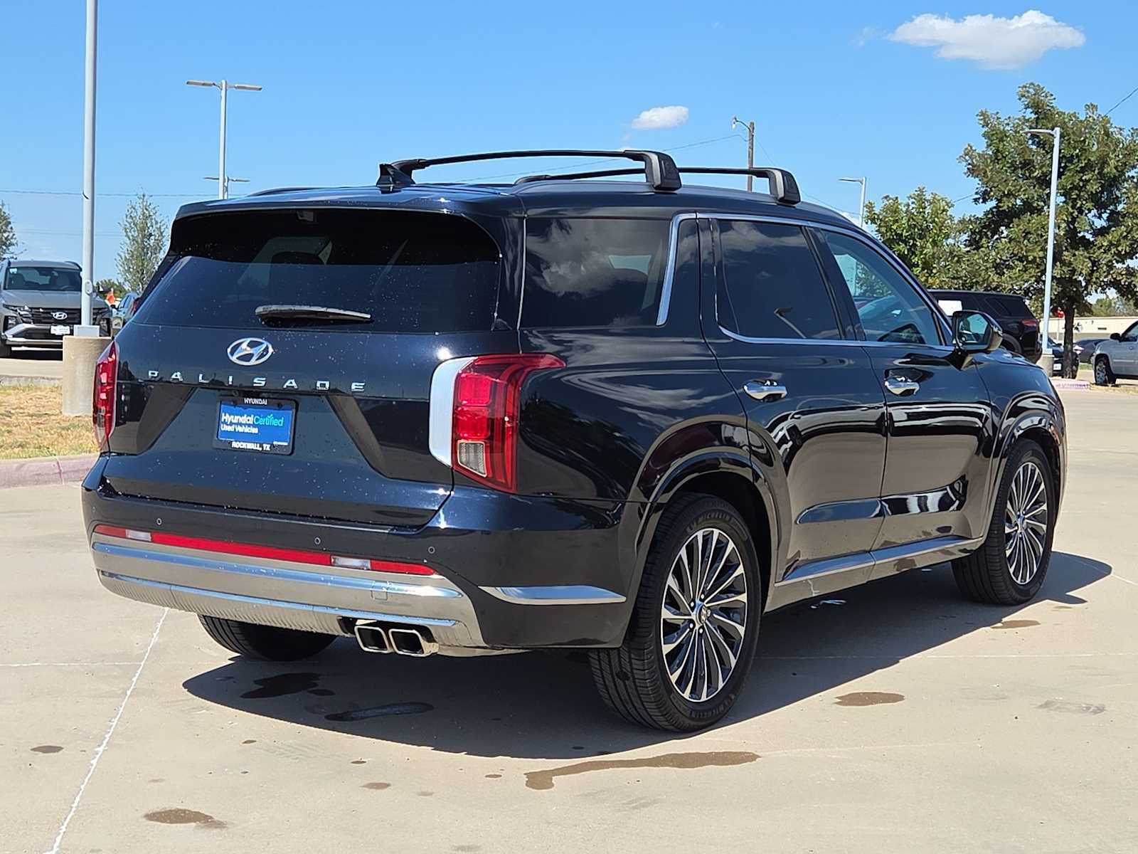 Certified 2023 Hyundai Palisade Calligraphy FWD image 7