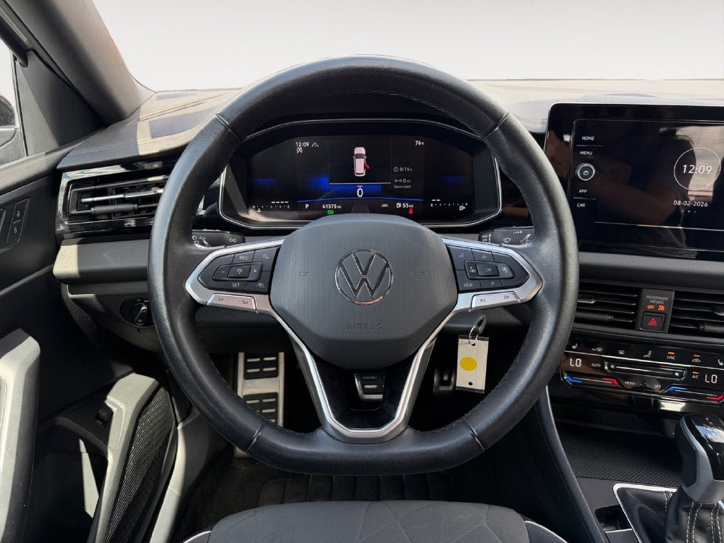 Used 2025 Volkswagen Jetta Sport FWD image 13