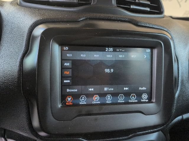 Used 2019 Jeep Renegade Latitude FWD image 20