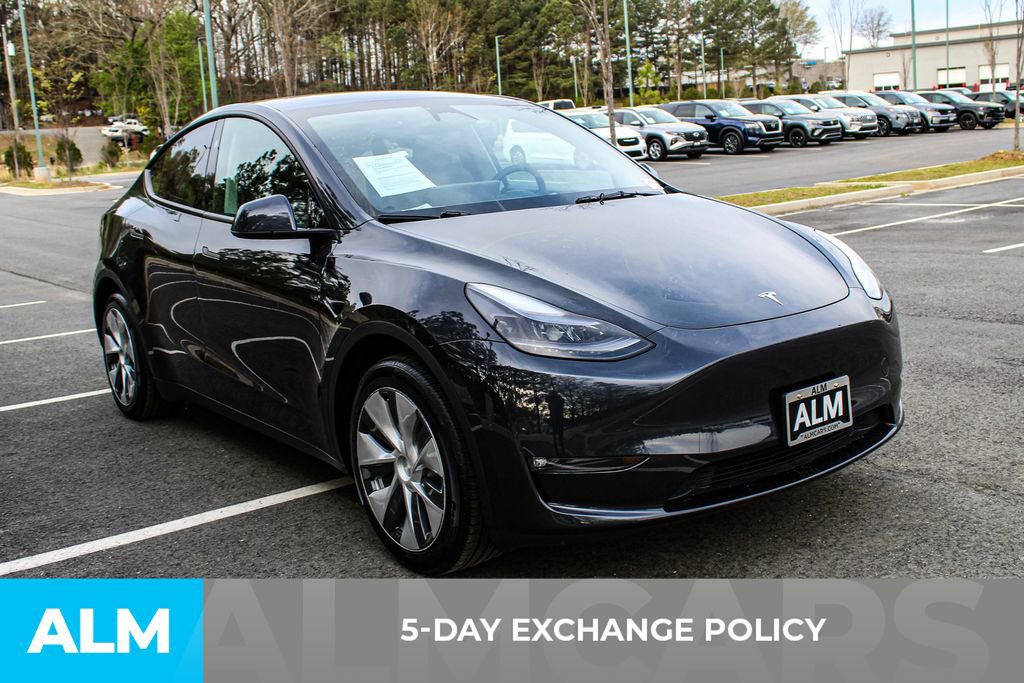 Used 2024 Tesla Model Y Long Range AWD/4WD image 4