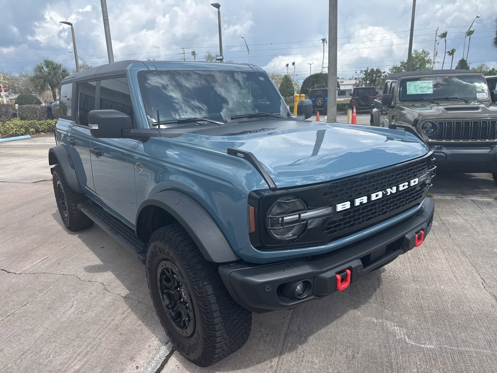 Used 2023 Ford Bronco Wildtrak image 21