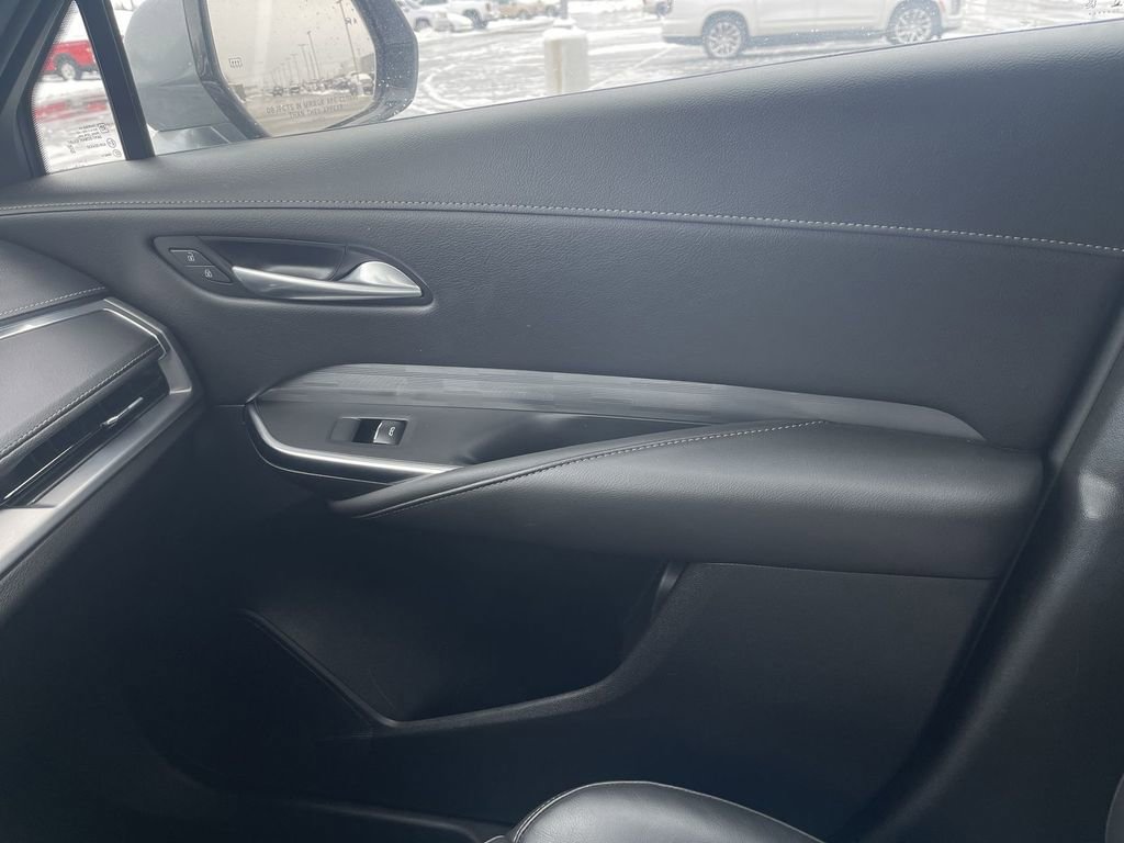 Certified 2024 Cadillac XT4 Premium Luxury image 30