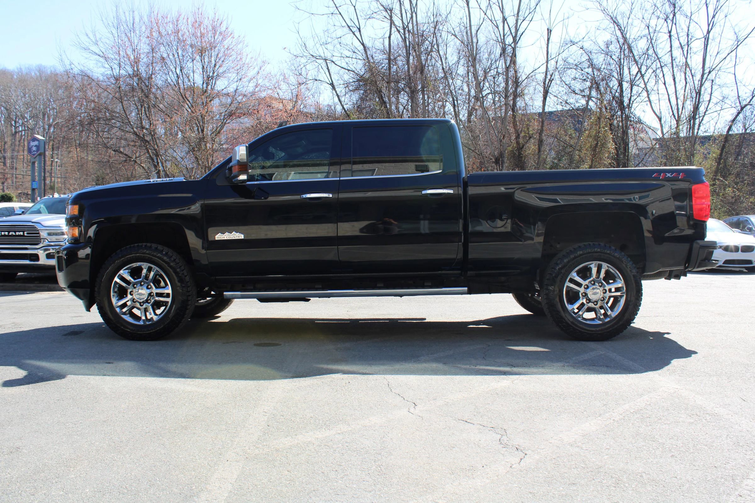 Used 2019 Chevrolet Silverado 2500 High Country w/ Duramax Plus Package image 24