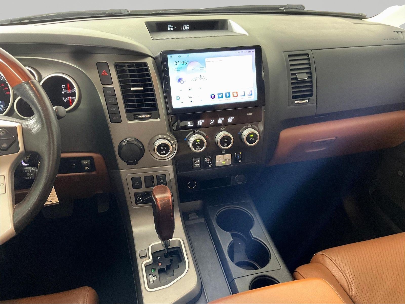 Used 2017 Toyota Sequoia Platinum RWD image 9