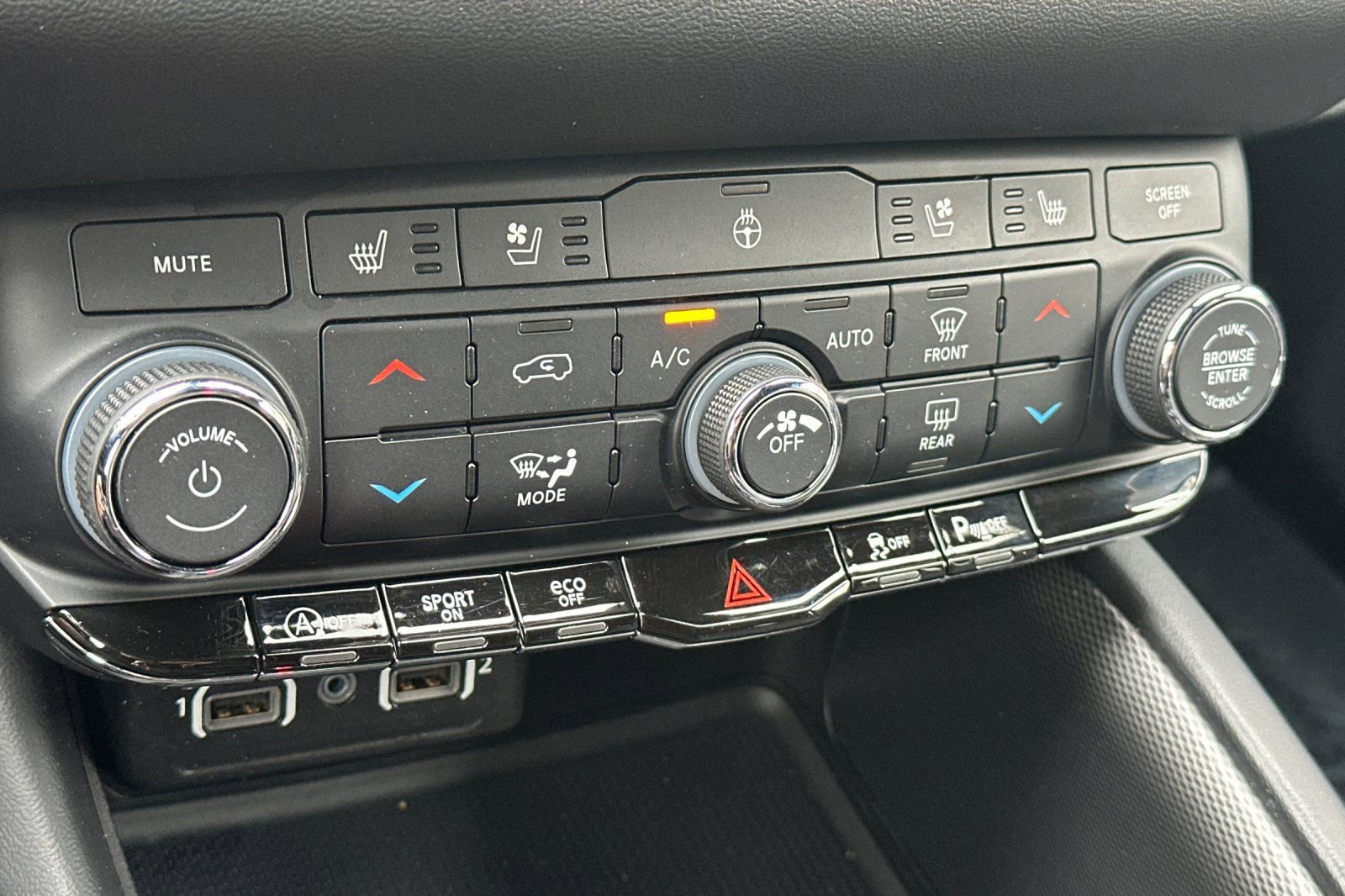 Used 2024 Dodge Durango GT AWD/4WD image 21