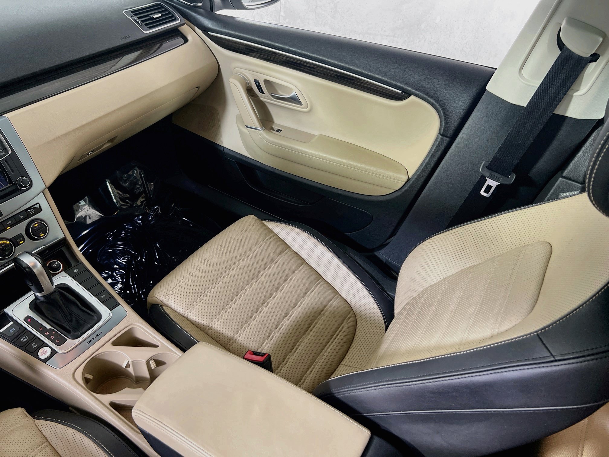 Used 2016 Volkswagen CC Executive AWD/4WD image 25