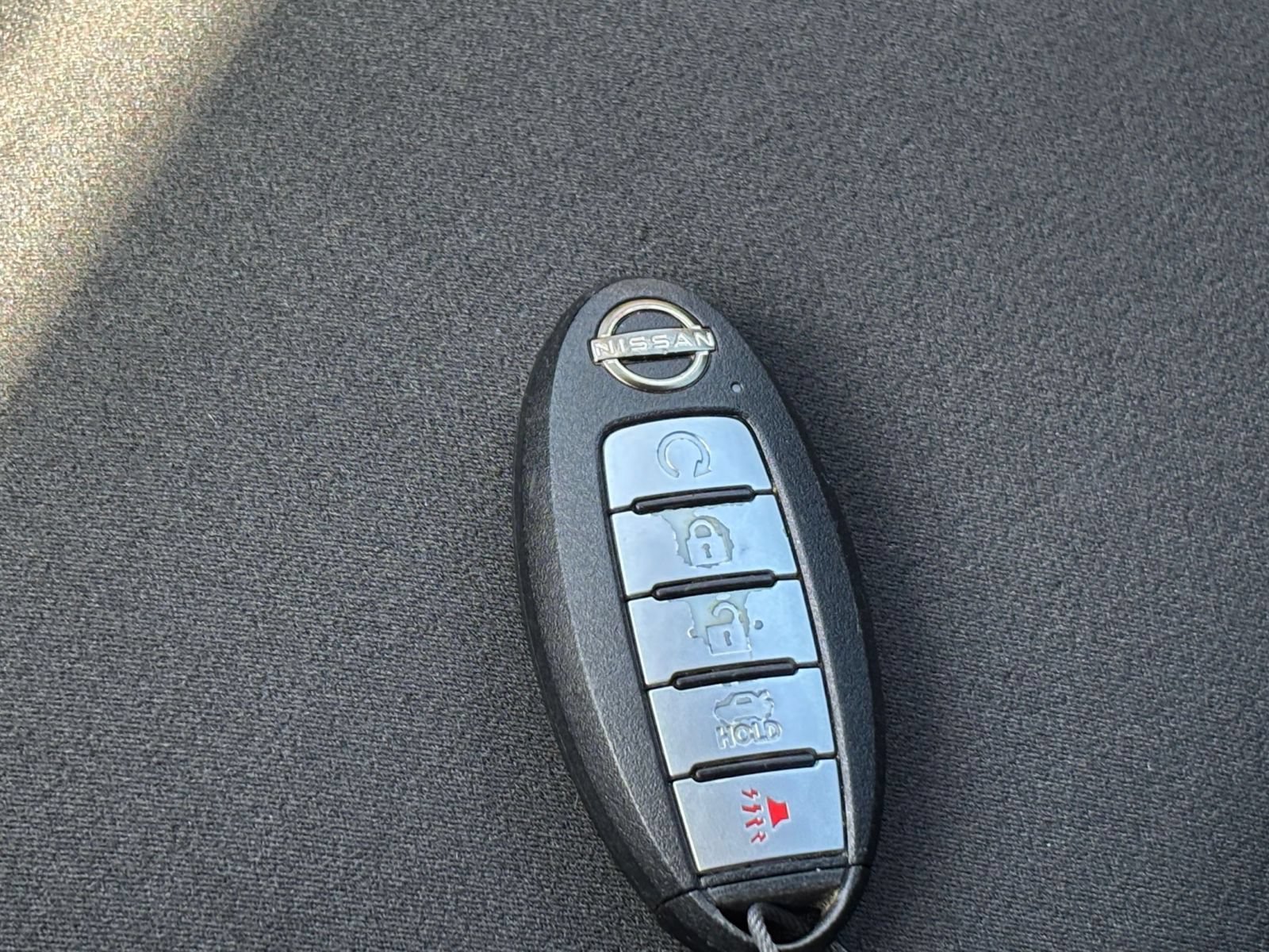 Used 2025 Nissan Altima 2.5 SV FWD image 21