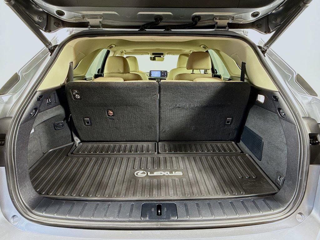 Used 2022 Lexus RX 450hL AWD w/ Premium Package image 28