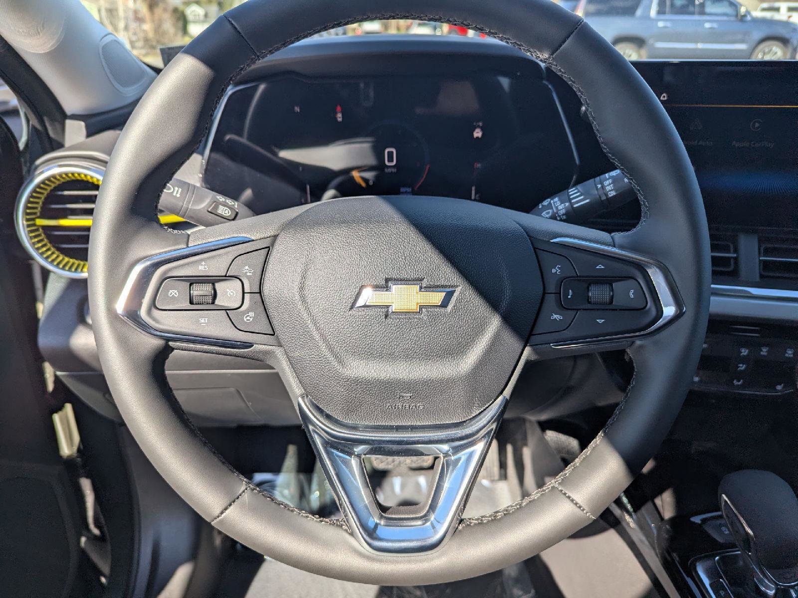 New 2026 Chevrolet Trax LT w/ Sunroof Package image 25