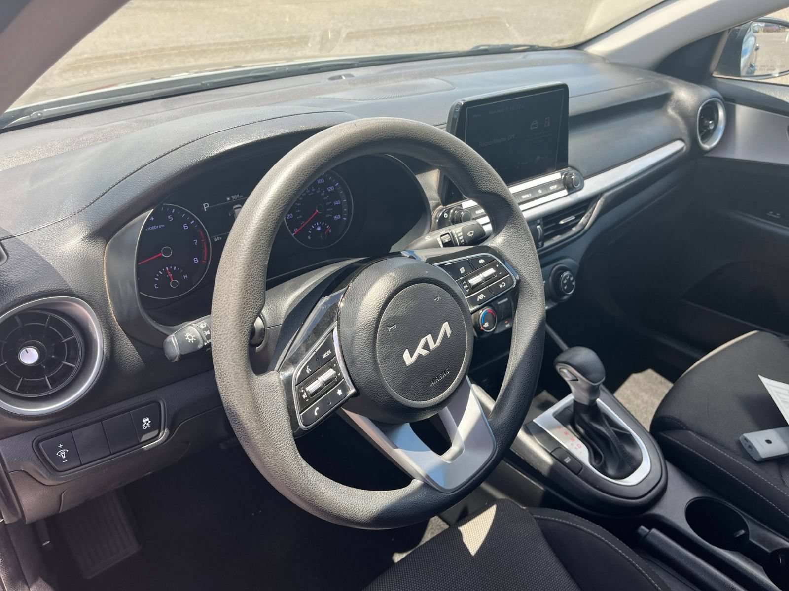 Used 2024 Kia Forte LXS FWD image 28
