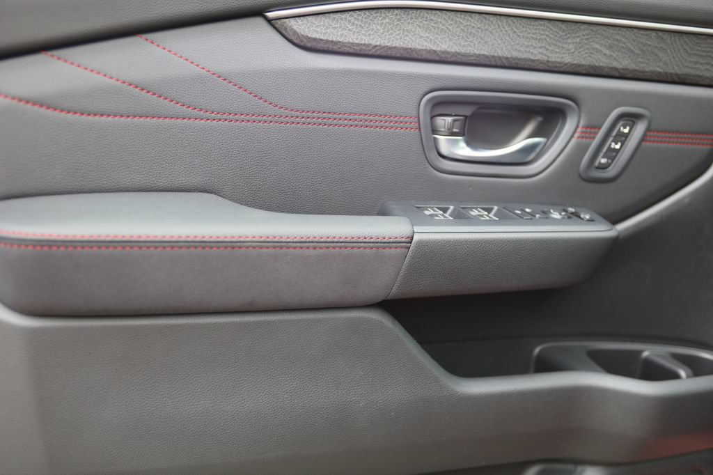 New 2026 Honda Pilot Black Edition image 10