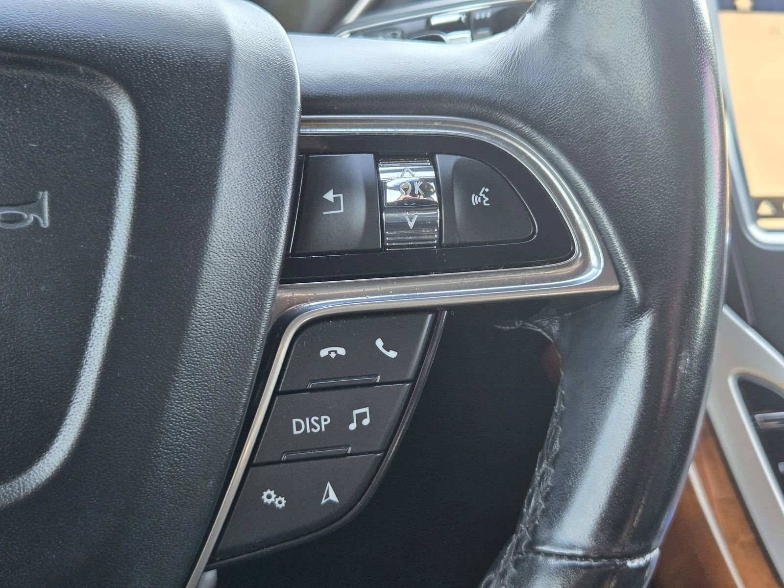 Used 2019 Lincoln Nautilus Reserve image 30