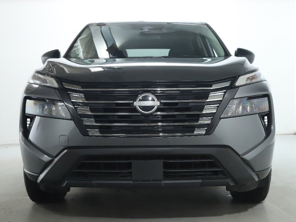 Used 2024 Nissan Rogue S image 6