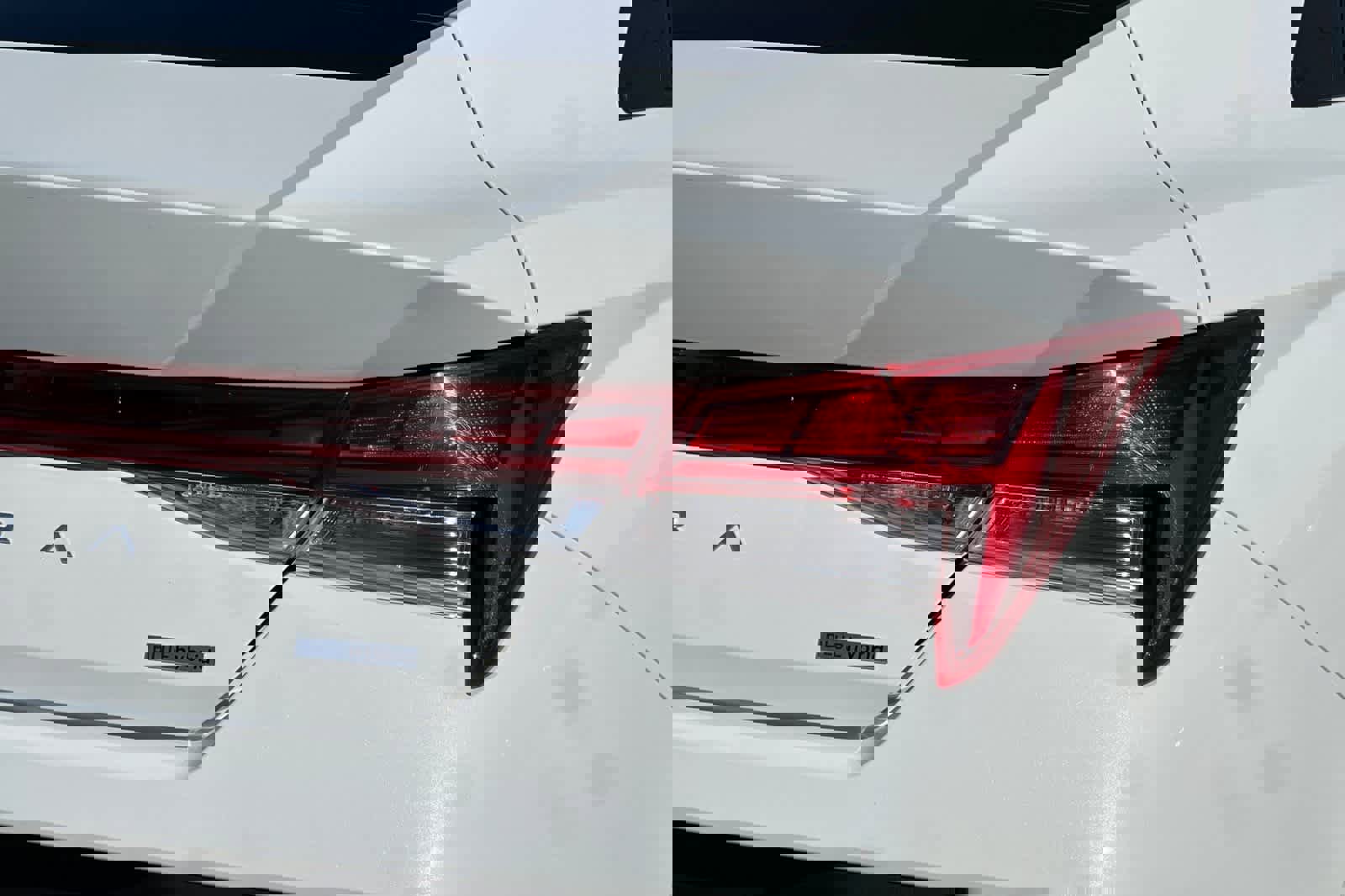 Used 2026 Hyundai Elantra Blue image 33