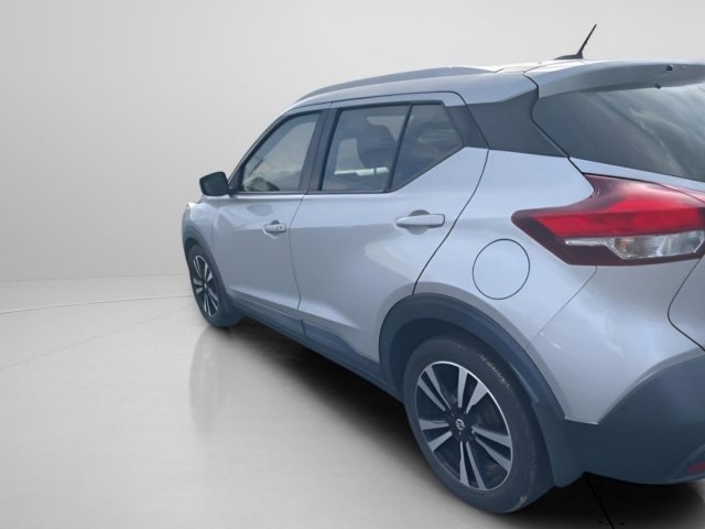 Used 2018 Nissan Kicks SV image 12