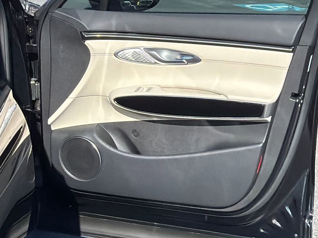 Used 2026 Genesis GV70 2.5T image 14