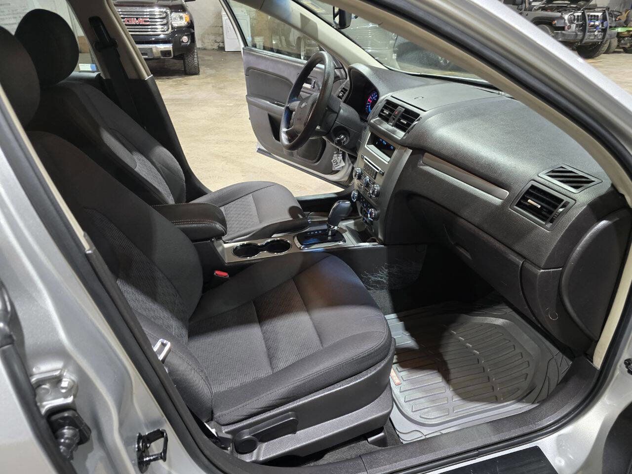 Used 2011 Ford Fusion SE w/ 202A Rapid Spec Order Code image 40