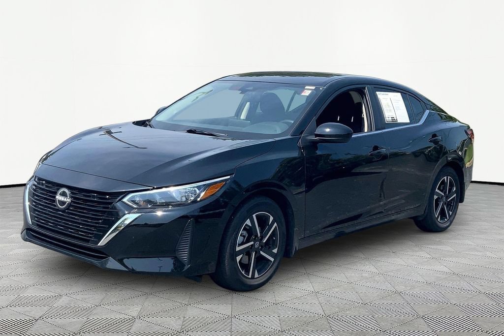 Used 2025 Nissan Sentra SV FWD image 3