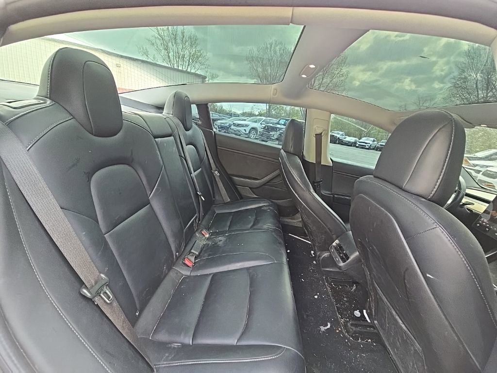 Used 2018 Tesla Model 3 Long Range image 17