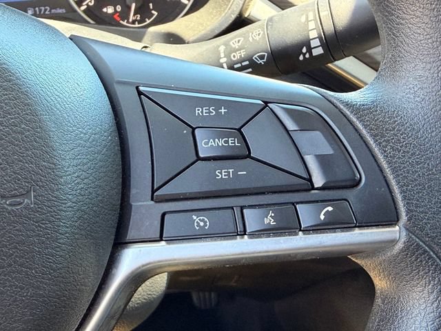 Used 2025 Nissan Altima 2.5 SV FWD image 14