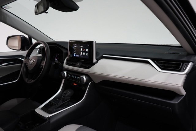 Used 2024 Toyota RAV4 XLE image 16