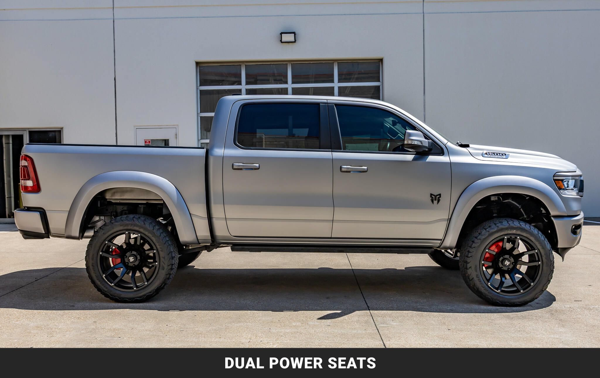 Used 2022 RAM 1500 Laramie AWD/4WD image 10
