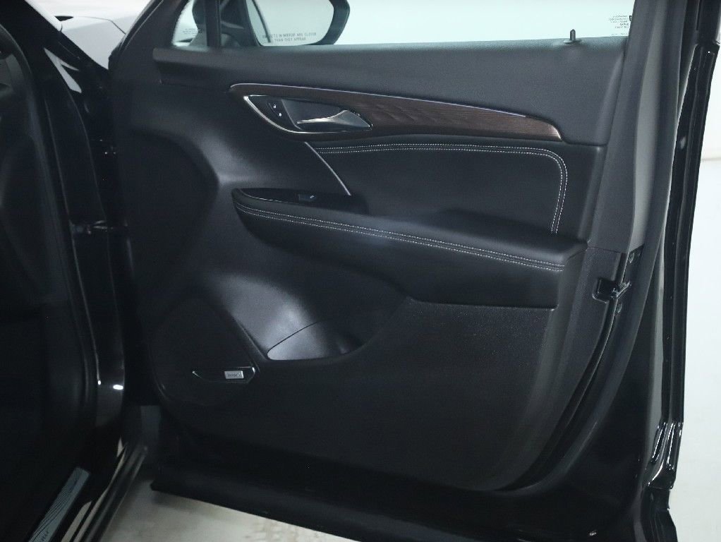Used 2023 Buick Envision Avenir AWD/4WD image 34