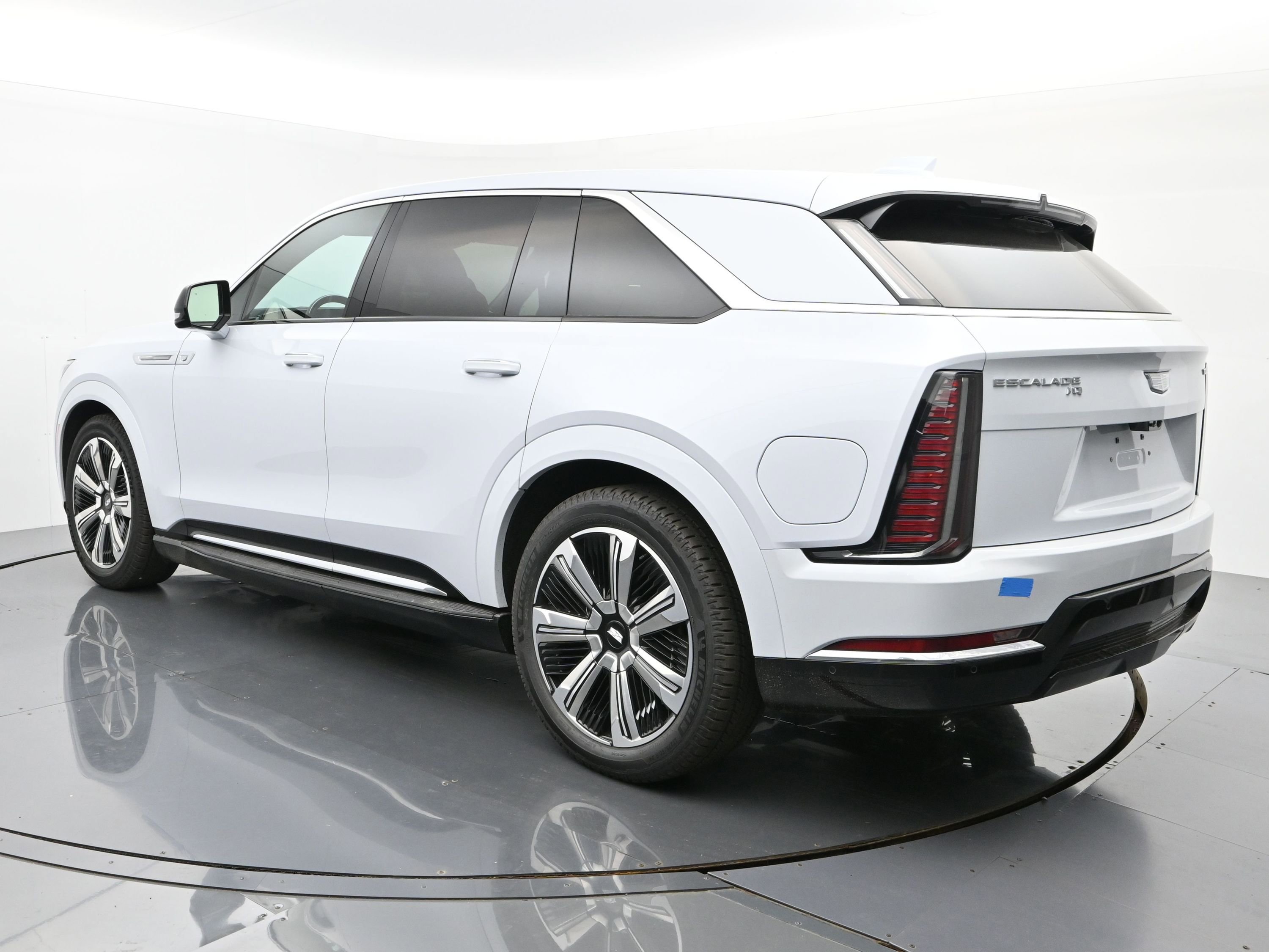 New 2026 Cadillac Escalade IQ Luxury 2 image 3