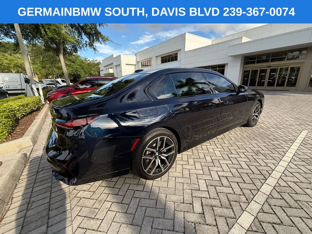 Certified 2025 BMW 760i xDrive w/ Executive Package AWD/4WD image 8