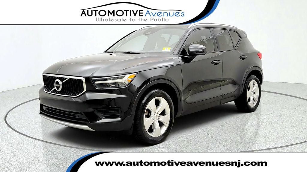 Used 2019 Volvo XC40 T5 Momentum