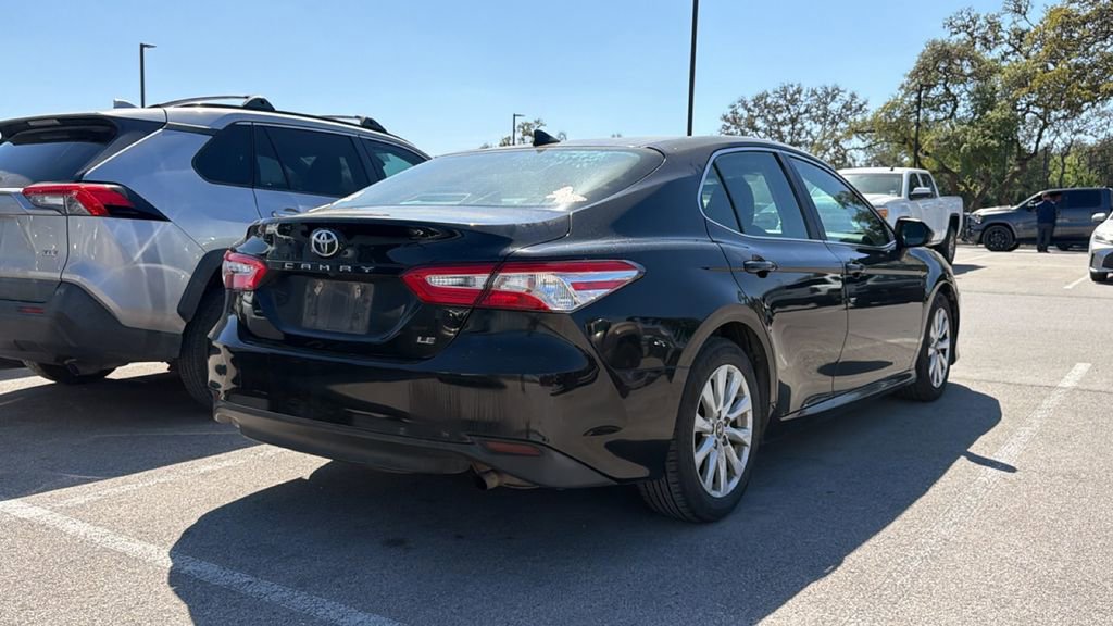 Used 2019 Toyota Camry LE image 6