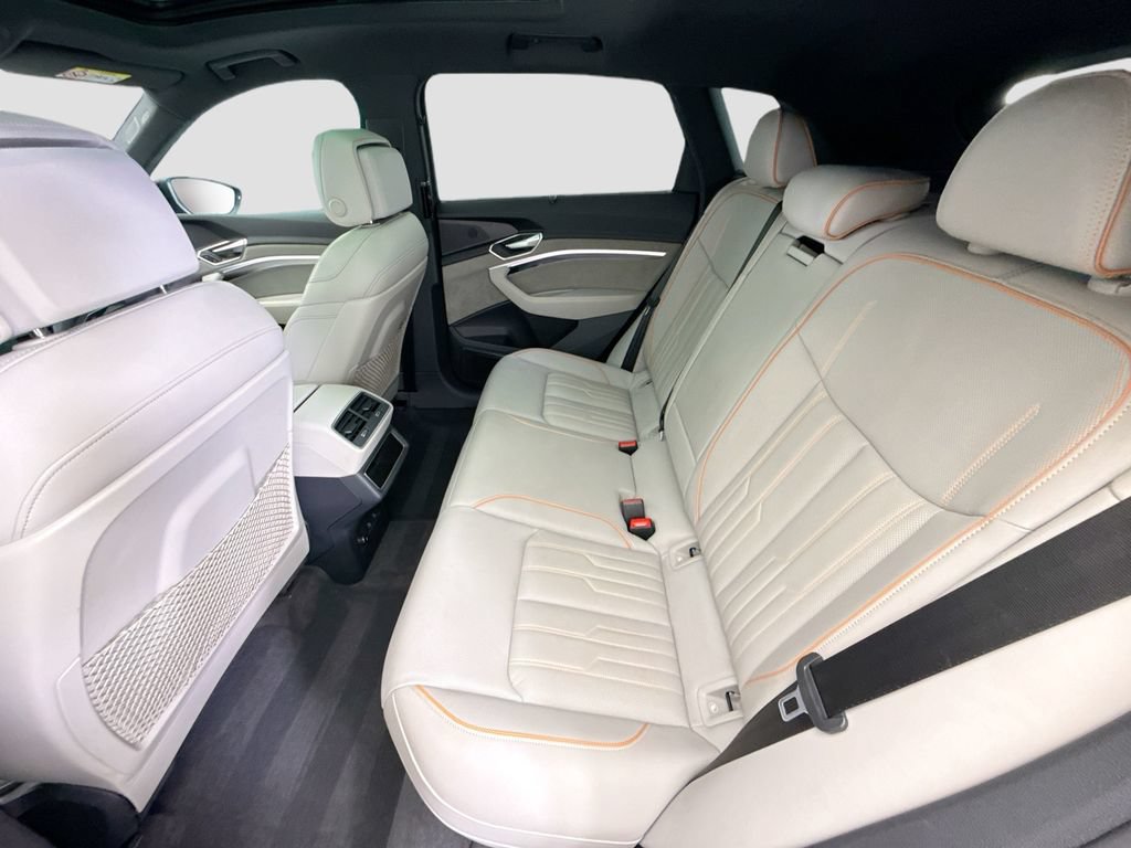 Certified 2024 Audi Q8 e-tron Prestige w/ Prestige Package AWD/4WD image 20