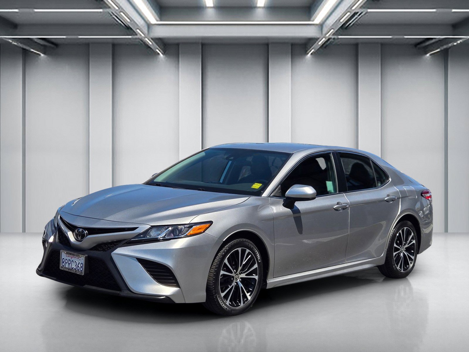 Used 2020 Toyota Camry SE FWD image 9