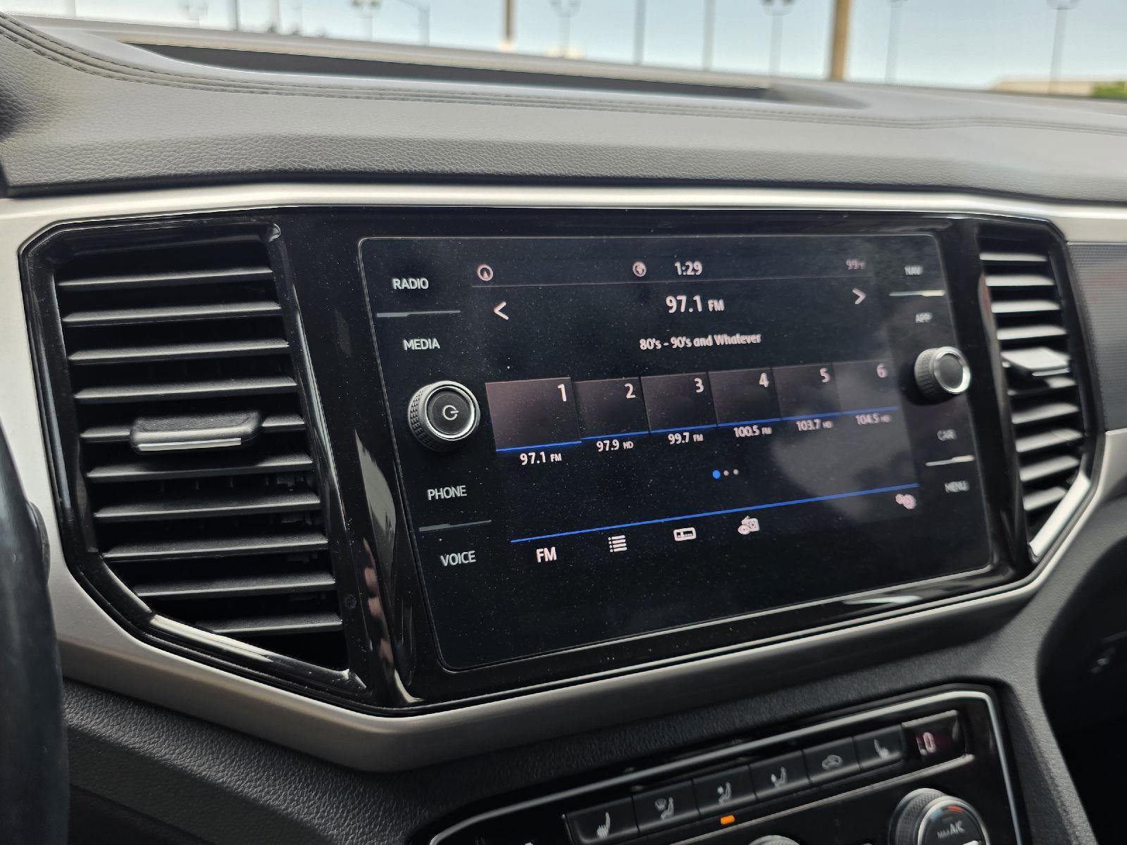 Used 2020 Volkswagen Atlas Cross Sport SEL image 19