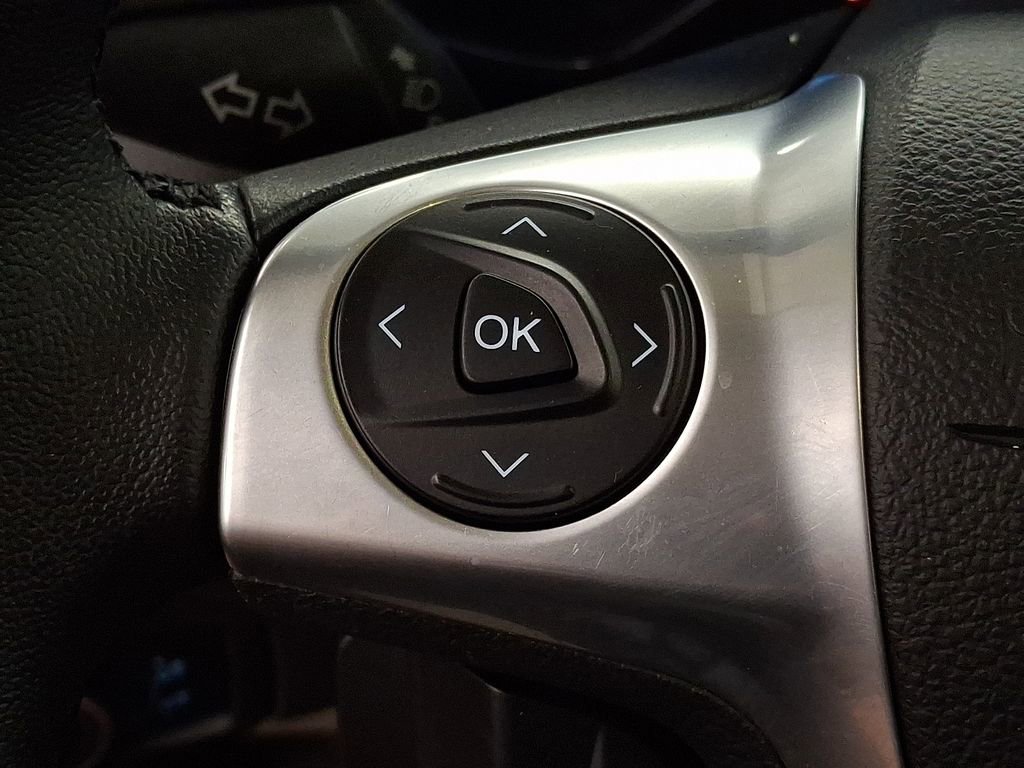 Used 2016 Ford Focus Electric Hatchback FWD image 17