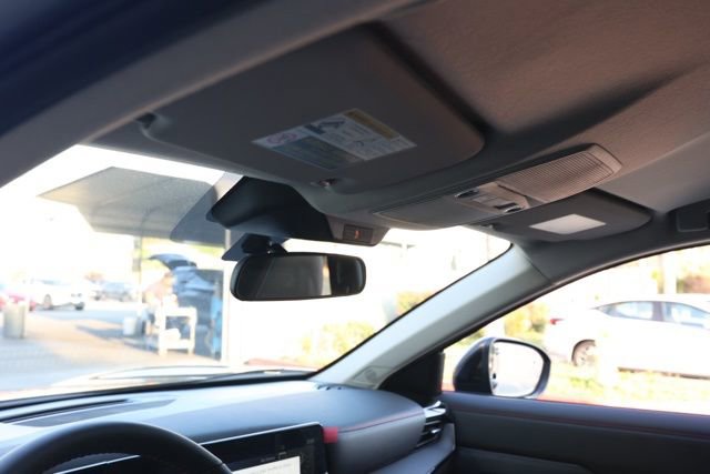 New 2025 Nissan Kicks SR image 13