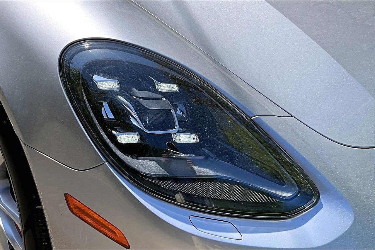 Used 2017 Porsche Panamera 4S AWD/4WD image 30