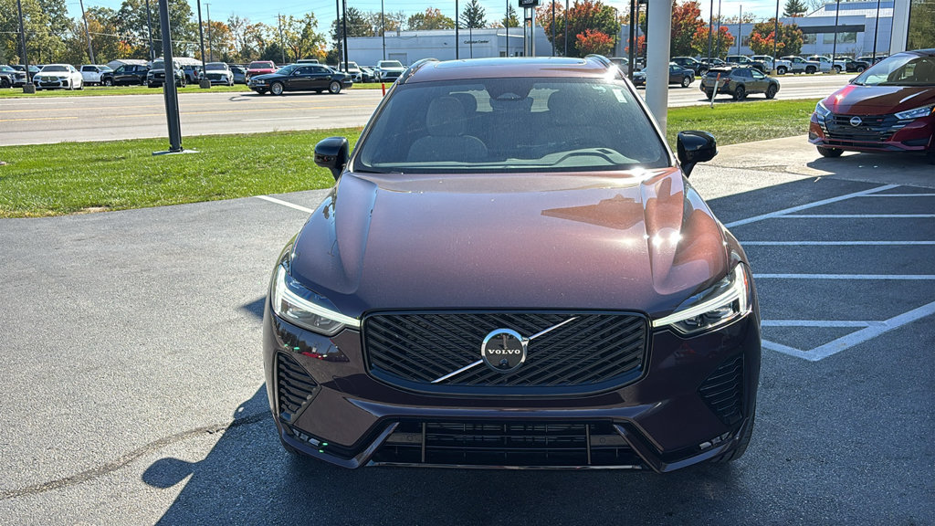 New 2027 Volvo XC60 B5 Plus AWD/4WD image 5