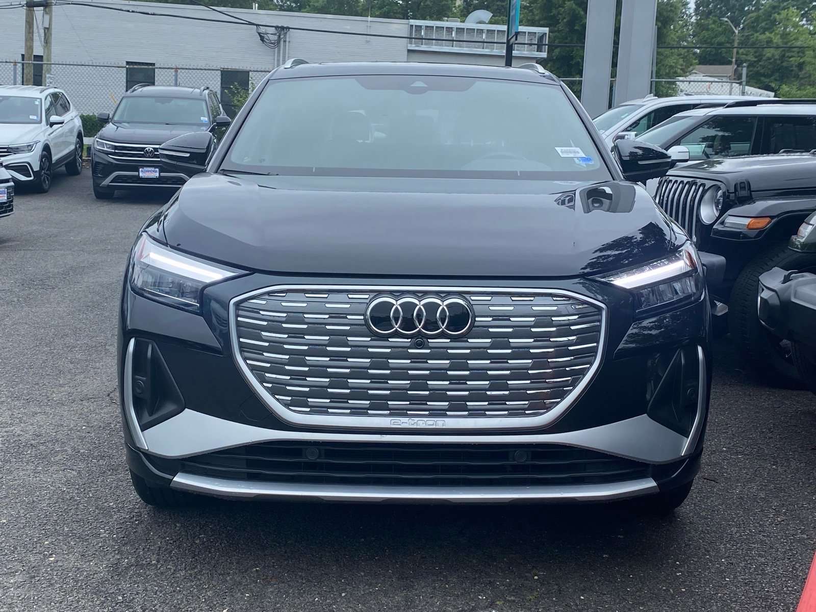 Used 2023 Audi Q4 e-tron Premium w/ Convenience Package AWD/4WD image 5