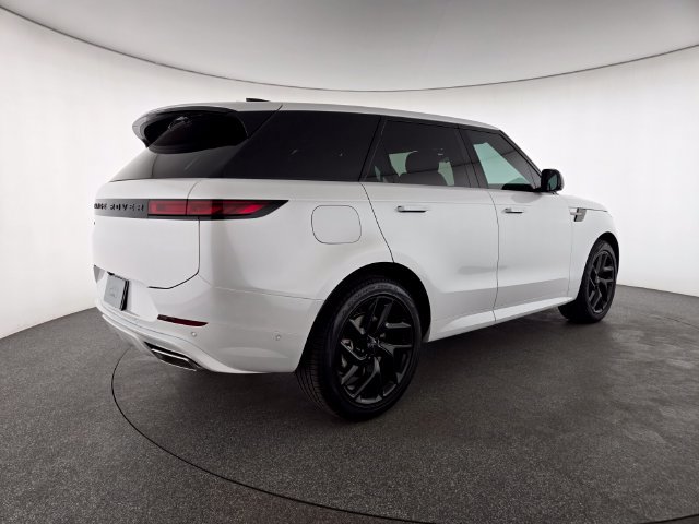 New 2026 Land Rover Range Rover Sport Dynamic SE AWD/4WD image 2
