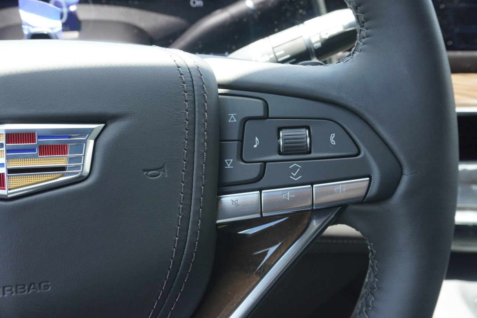 New 2024 Cadillac Escalade Sport Platinum w/ LPO, ONYX Package image 11